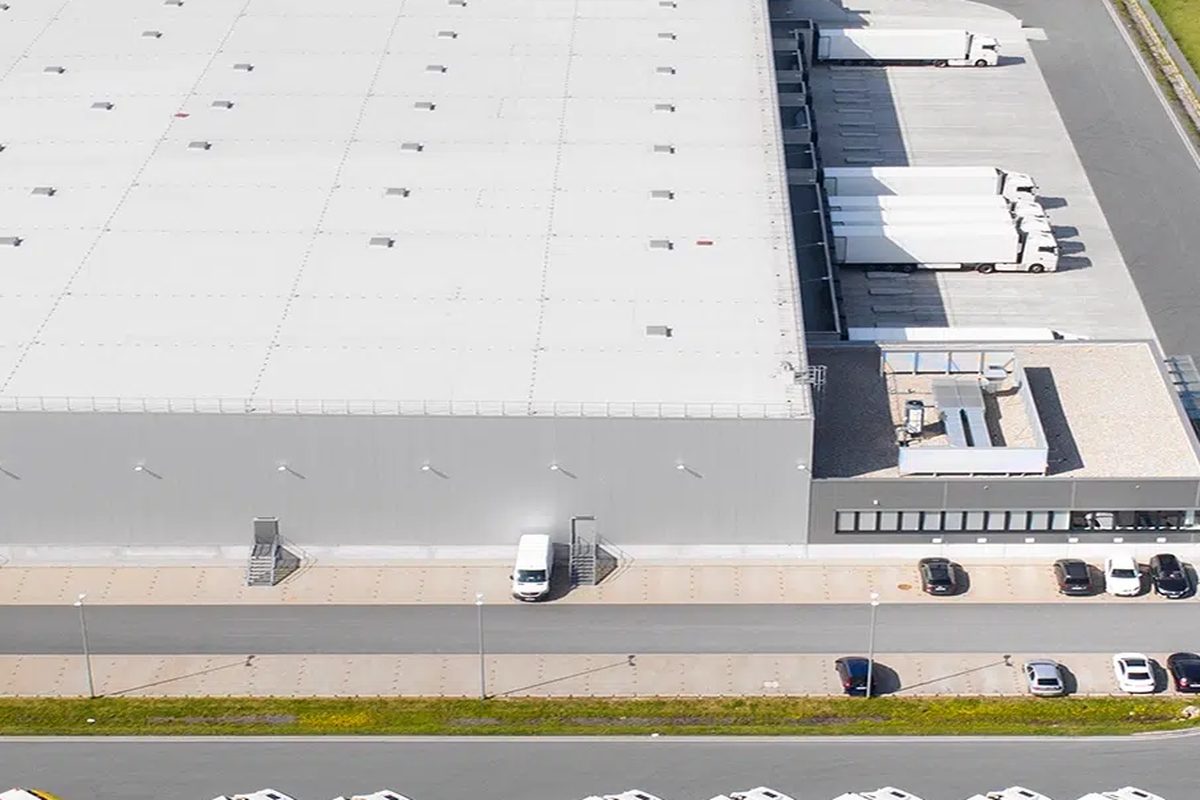 Commercial flat roof on an Indianapolis area building